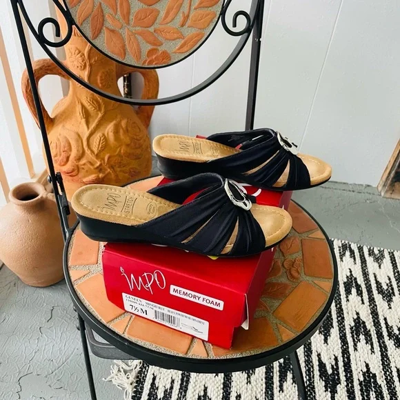 💙Impo GENEEN Sandals in  MIDNIGHT BLUE with Silver Accent - Picture 2 of 6